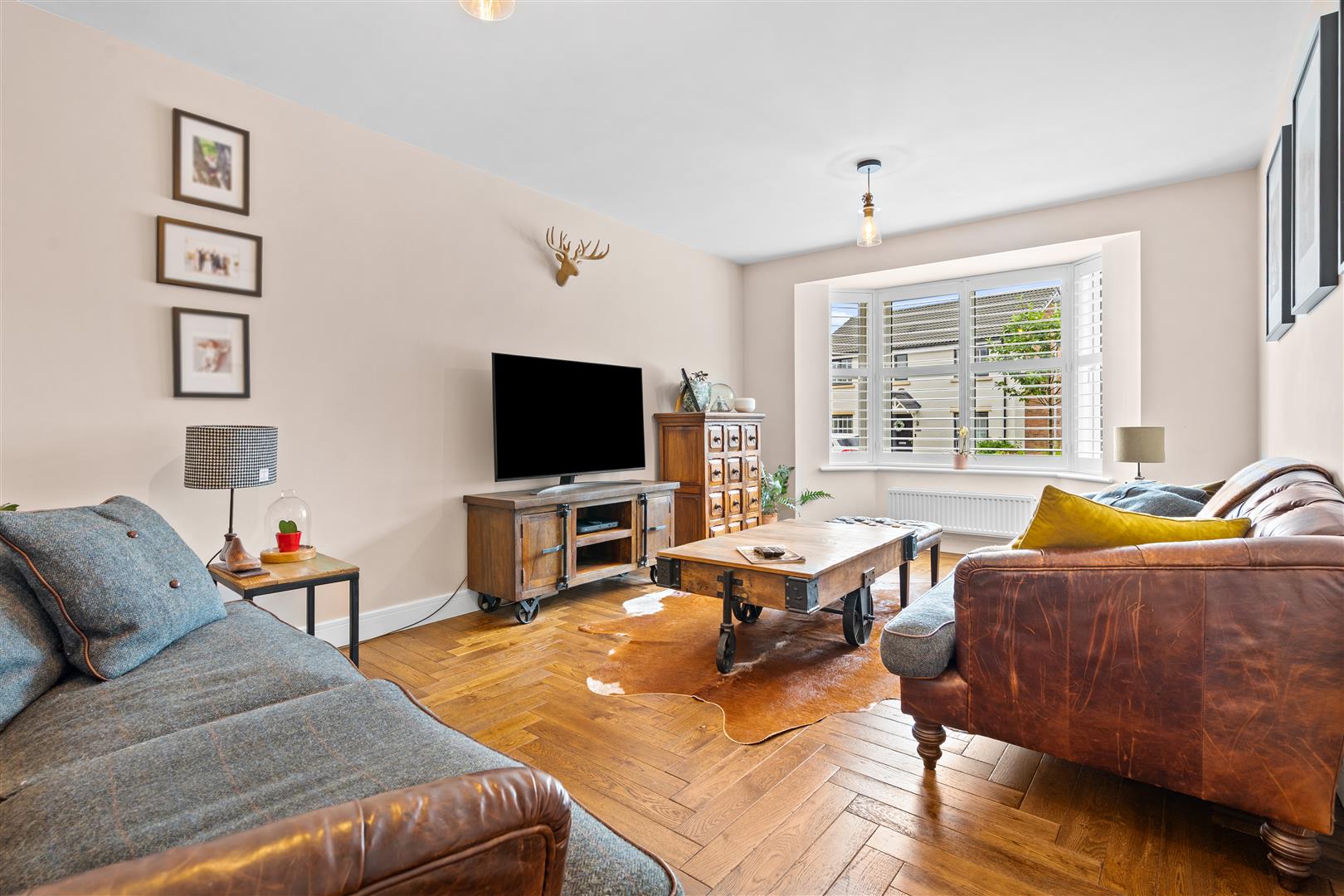 Front Lounge